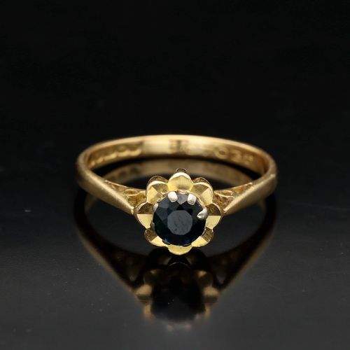 Retro 18ct Gold Sapphire Ring Birmingham 1970 image-2