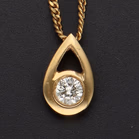 18ct Yellow Gold Diamond Pendant Necklace