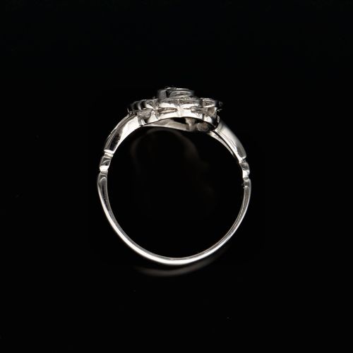 14ct White Gold Art Deco Style Diamond Ring image-6