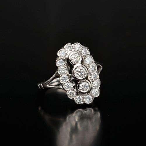 14ct White Gold Art Deco Style Diamond Ring image-1