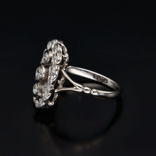 14ct White Gold Art Deco Style Diamond Ring image-4