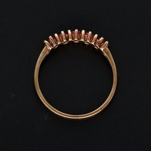 1950s 9ct Gold Ruby Ring image-6