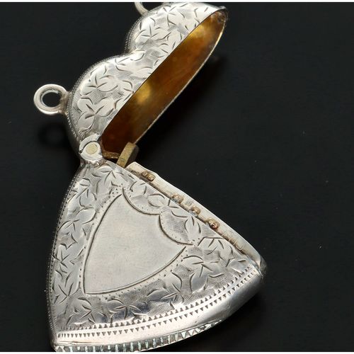 Victorian Silver Heart Shaped Vesta Case image-5