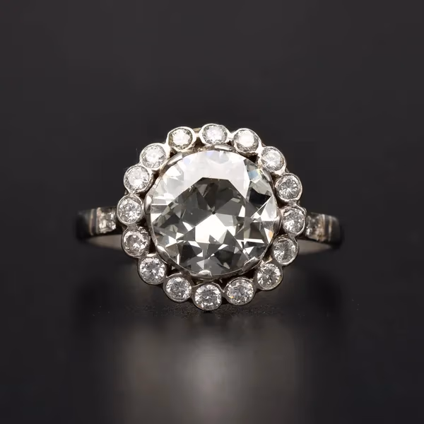 Art Deco Platinum Diamond Ring