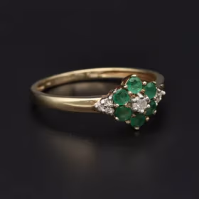 Emerald Diamond Ring
