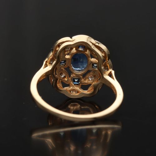 Art Deco Style 14ct Gold Sapphire and Diamond Ring image-5