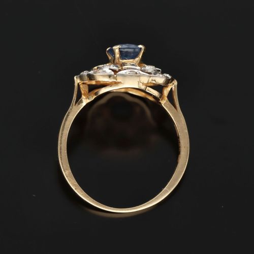 Art Deco Style 14ct Gold Sapphire and Diamond Ring image-6