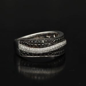 18ct White Gold Black and White Diamond Band Ring