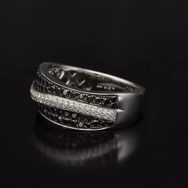 18ct White Gold Black and White Diamond Band Ring