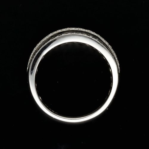 18ct White Gold Black and White Diamond Band Ring image-6