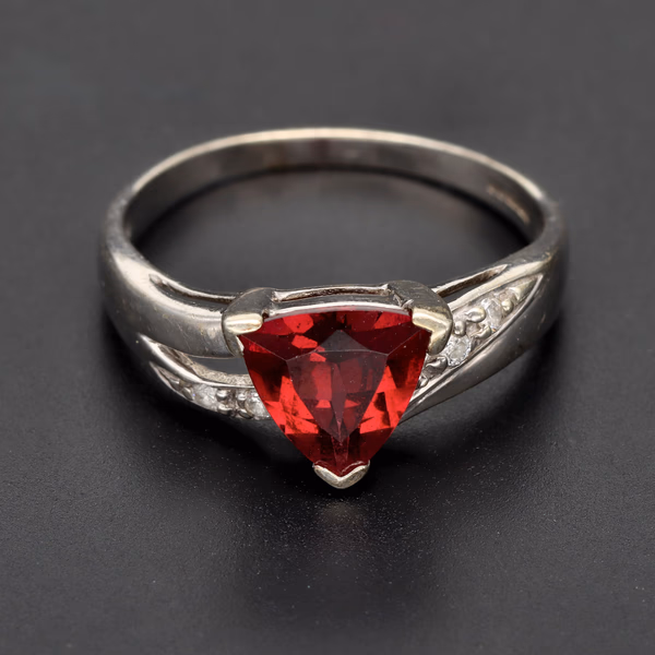 9ct White Gold Trillion Cut Garnet Diamond Ring