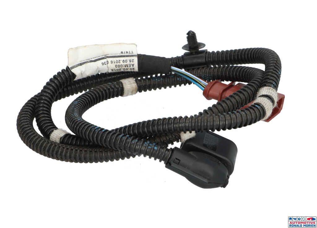 Used Wiring harness Volkswagen Passat Variant (3G5) 2.0 TDI 16V 190 4Motion Price € 15,00 Inclusive VAT offered by Automaterialen Ronald Morien B.V.