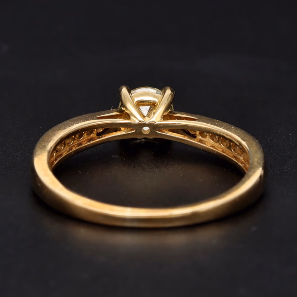 9ct Yellow Gold Brilliant Cut Diamond Ring