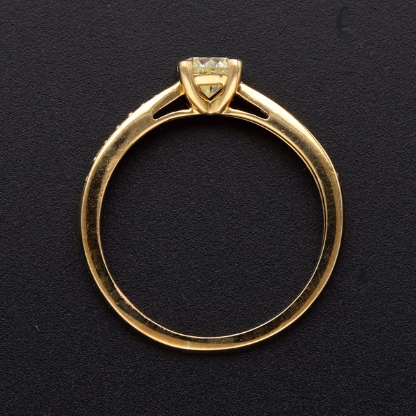 9ct Yellow Gold Brilliant Cut Diamond Ring