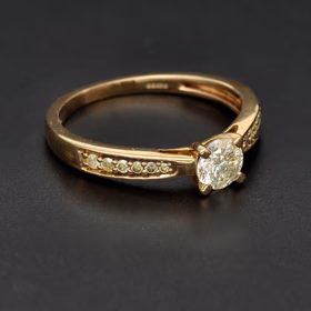 9ct Yellow Gold Brilliant Cut Diamond Ring