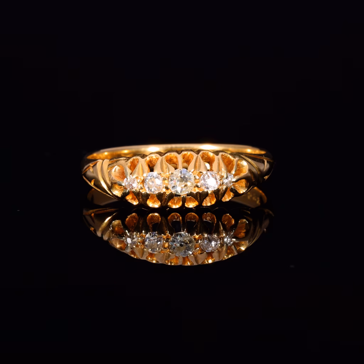 360° view of The Antique Edwardian 1907 Old Cut Diamond Five Stone Ring