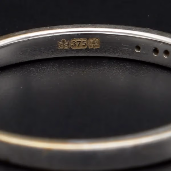Gold Diamond Ring