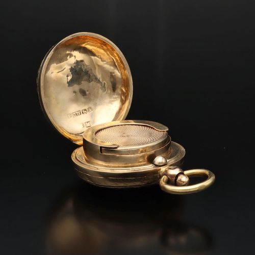 George V 9ct Gold Sovereign Case image-1