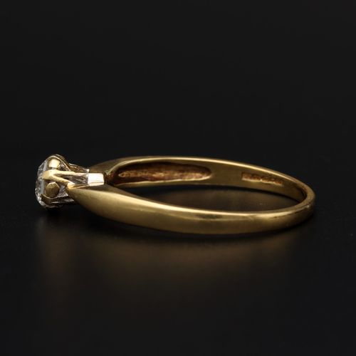 18ct Gold 0.33ct Diamond Ring image-3