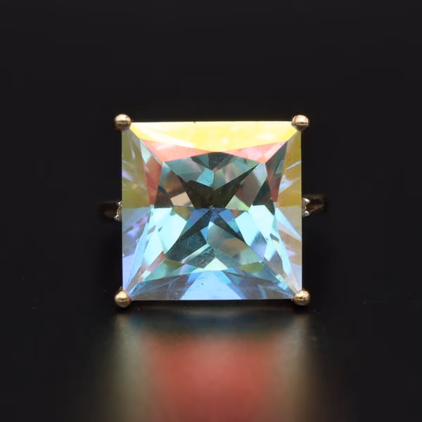 Gold 15ct Topaz Diamond Statement Ring