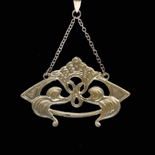 Art Nouveau Scottish Silver Enamel Necklace image-4