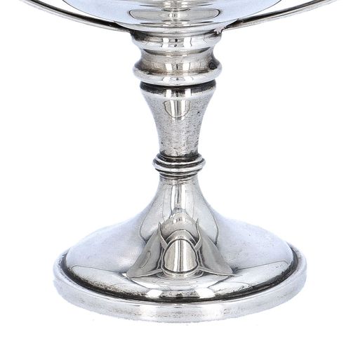 Edwardian Sterling Silver Tazza by Walker and Hall image-3