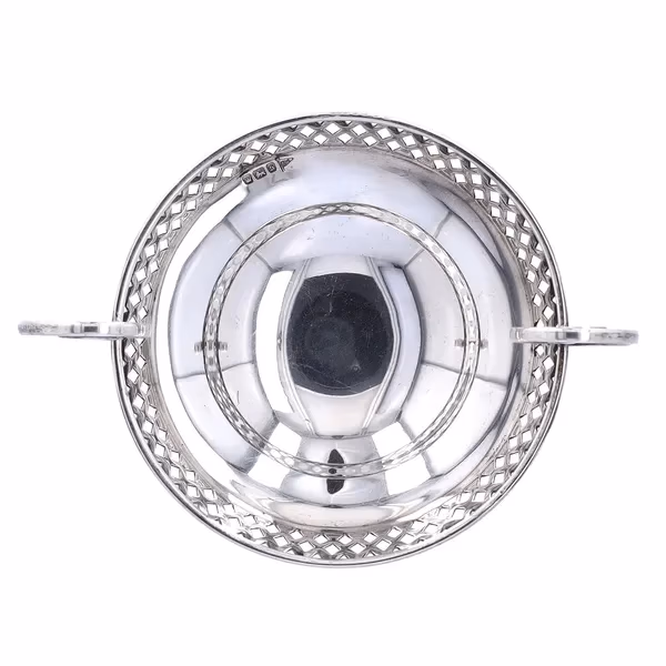 Edwardian Sterling Silver Tazza by Walker and Hall