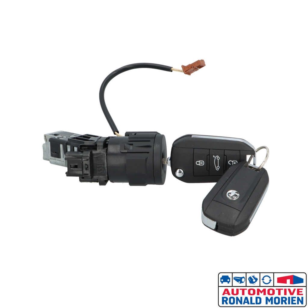 Used Ignition lock + key Opel Crossland X/Crossland 1.2 Turbo 12V Price € 35,01 Inclusive VAT offered by Automaterialen Ronald Morien B.V.
