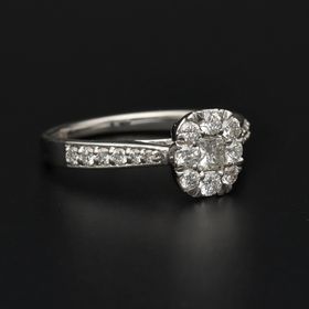 18ct White Gold Diamond Ring