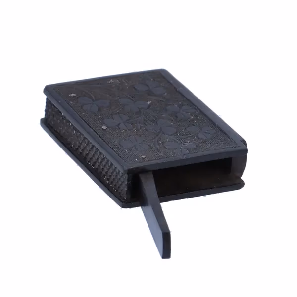 Bog Oak Vesta Case
