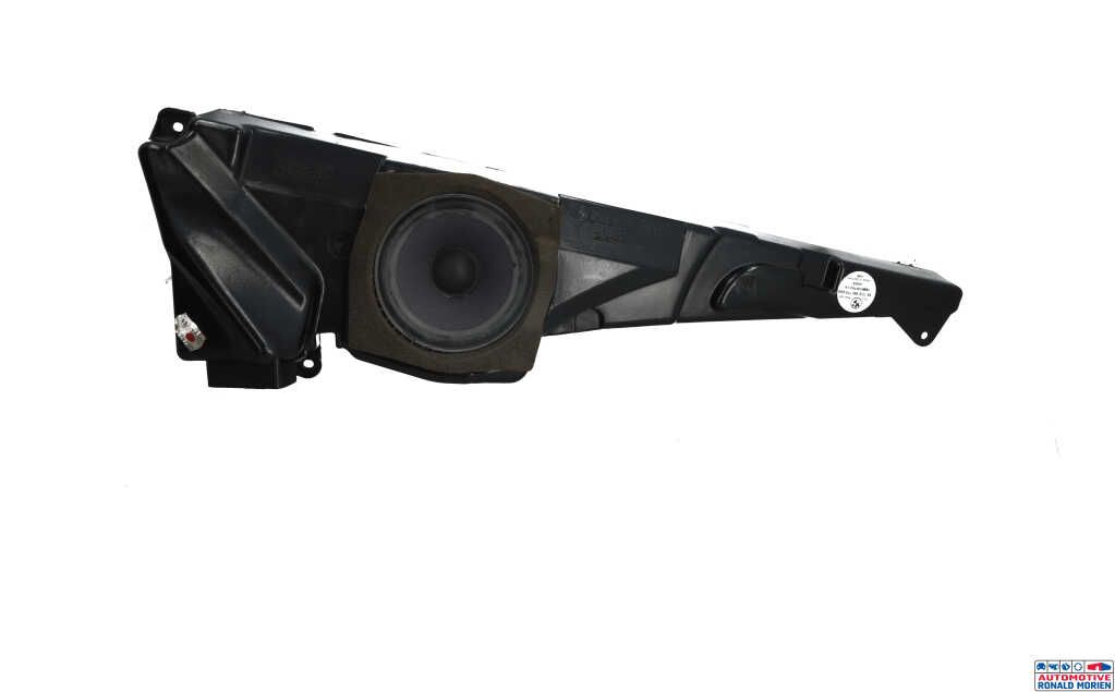 Gebrauchte Lautsprecher BMW 5 serie Touring (E39) 525d 24V Preis € 20,00 Margenregelung angeboten von Automaterialen Ronald Morien B.V.