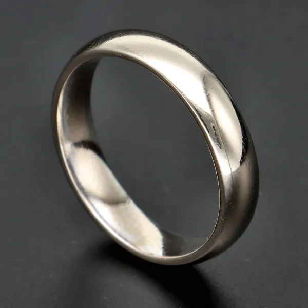 Large Gold Ring.