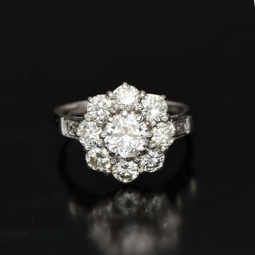 White Gold Diamond Cluster Ring image-2