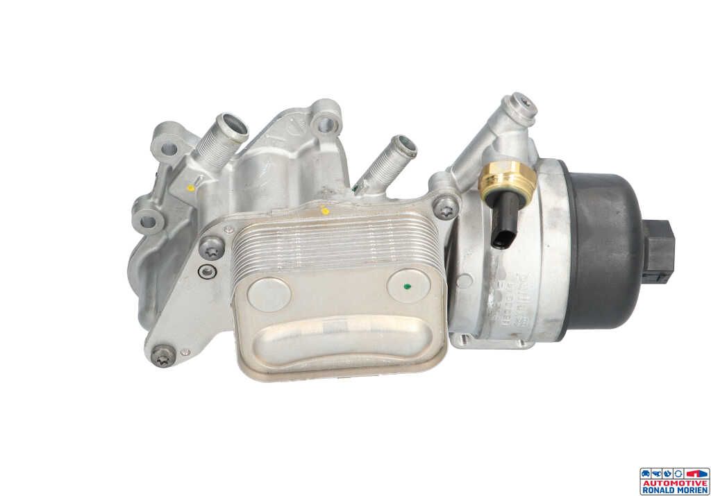 Used Oil filter housing Peugeot 508 SW (F4/FC/FJ/FR) 1.6 16V GT PureTech 225 Price € 95,00 Inclusive VAT offered by Automaterialen Ronald Morien B.V.