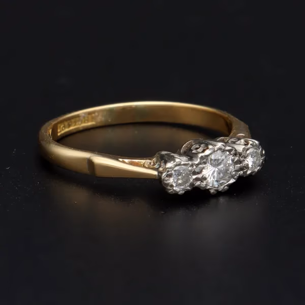 1920s 18ct Yellow Gold Diamond Ring