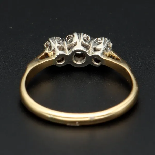 1920s 18ct Yellow Gold Diamond Ring