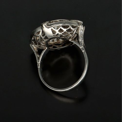 Platinum Diamond and Sapphire Ring image-6
