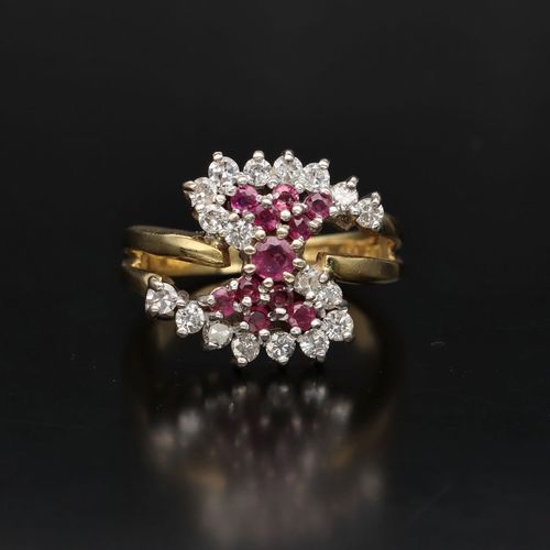 Vintage 18ct Gold Ruby and Diamond Ring image-2