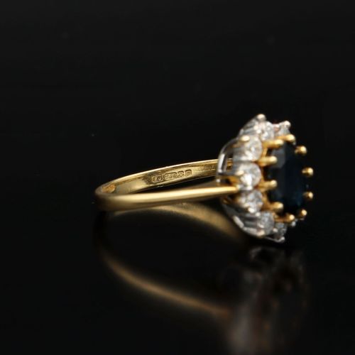 18ct Gold Sapphire and Diamond Ring image-5