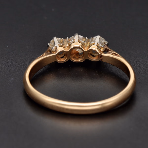 18ct Yellow Gold & Platinum Three Stone Diamond Ring