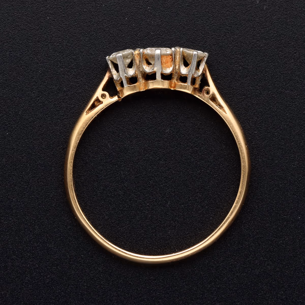 18ct Yellow Gold & Platinum Three Stone Diamond Ring