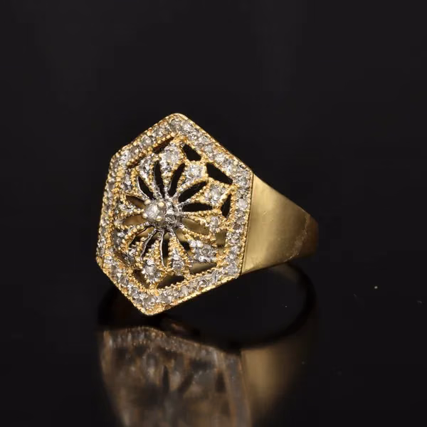 18ct Gold Diamond Cluster Ring