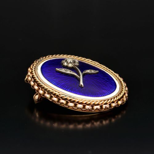 15ct Gold and Enamel Forget Me Not Brooch image-4