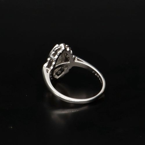 Platinum Diamond Ring image-4