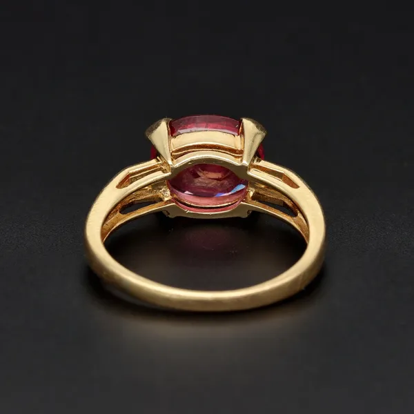 18ct Gold Pink Sapphire Ring
