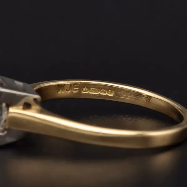 Edwardian 18ct Gold O Cut Diamond Ring