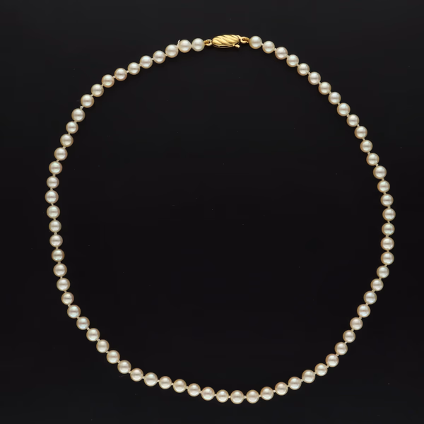 Short Cultured Pearl Necklace