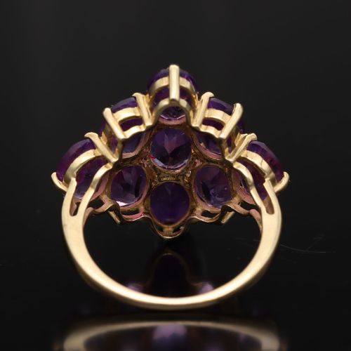 9ct Gold Amethyst Cluster Ring image-5