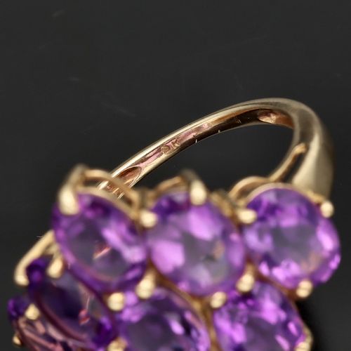 9ct Gold Amethyst Cluster Ring image-4