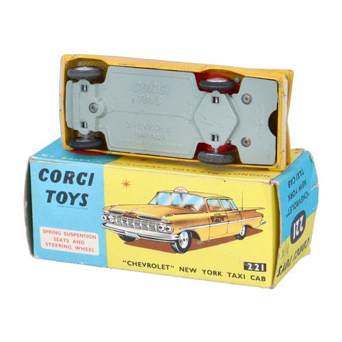 Corgi 221 Chevrolet New York Taxi Car image-6